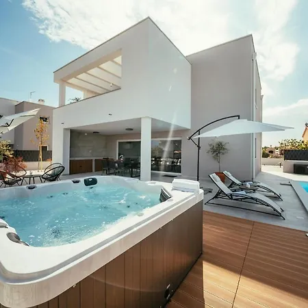 South * Zaton (Zadar)